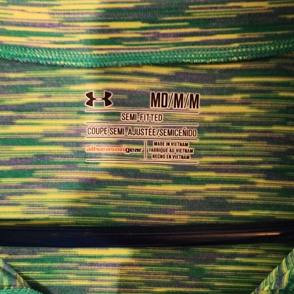 Under Armour semi-fitted women's size M shirt - Picture 4 of 8